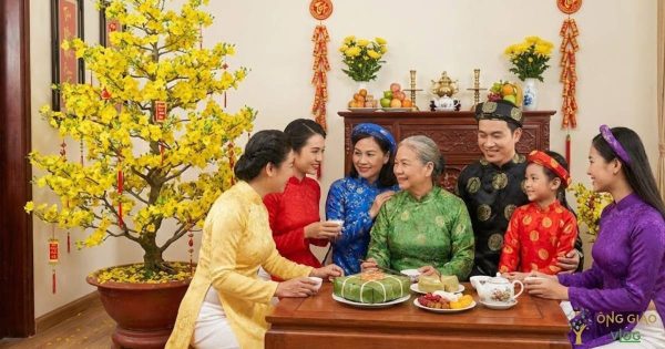 Luna New Year Va Chinese New Year (2)